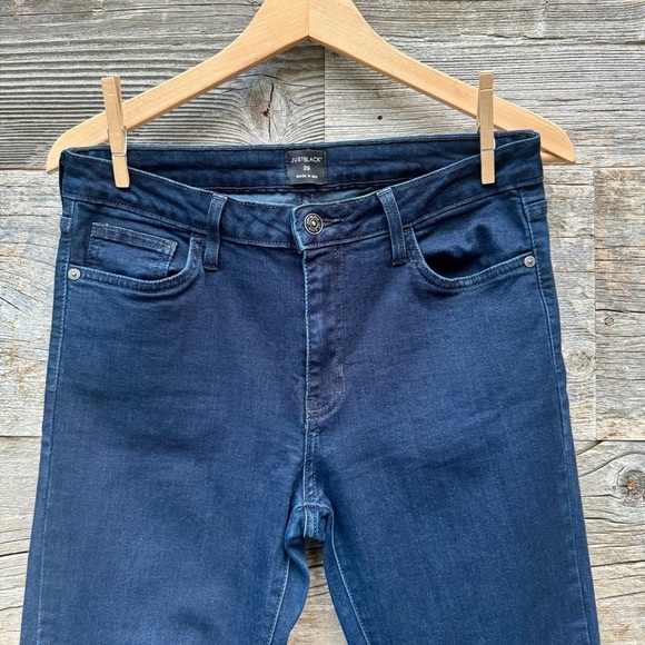 EUC Just Black Denim Fringe Hem Ankle Jeans Shark Bite Stretch Indigo US Made 29 - Picture 5 of 12